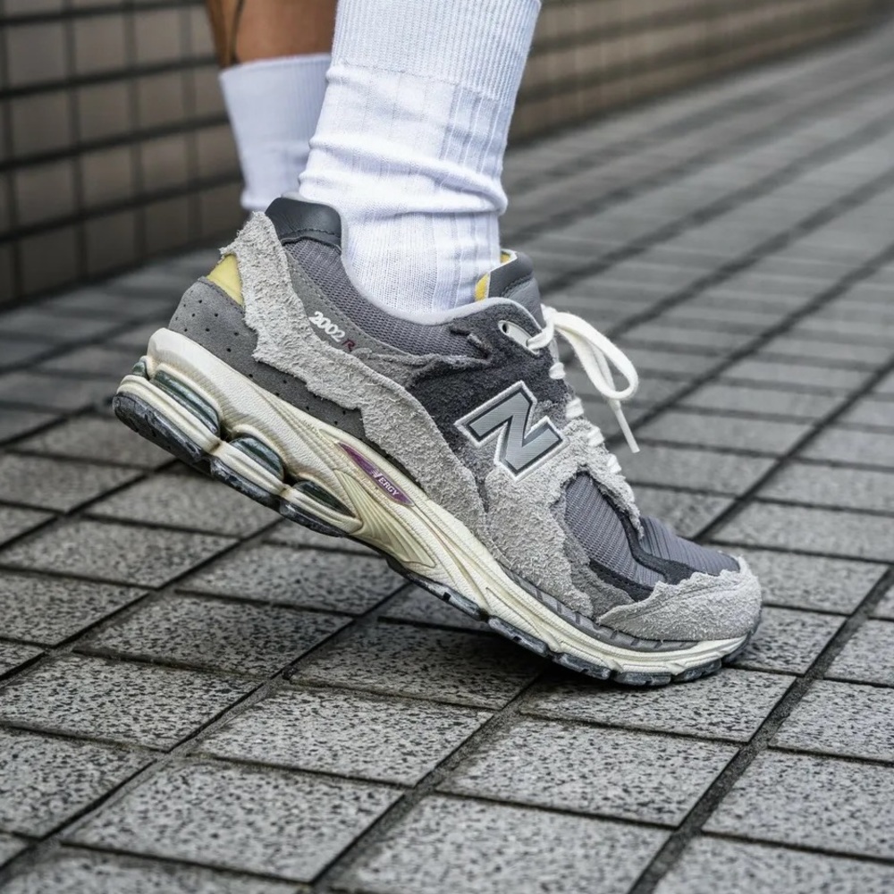 NWT New Balance 2002r Protection Pack Rain Cloud Grey Shoes Sneakers Size 11